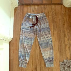 Onzie jogger pants